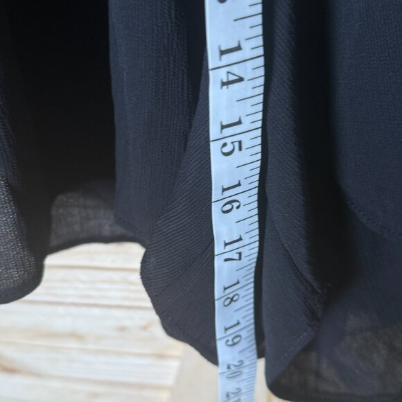 NWT, Medium, Black, Plunge Neck and Back, Romper, PrettyLittleThing - Picture 8 of 12